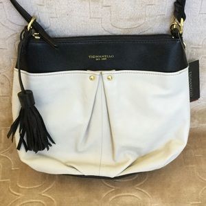NWT Tignanello Pretty Pleats Crossbody Purse Black